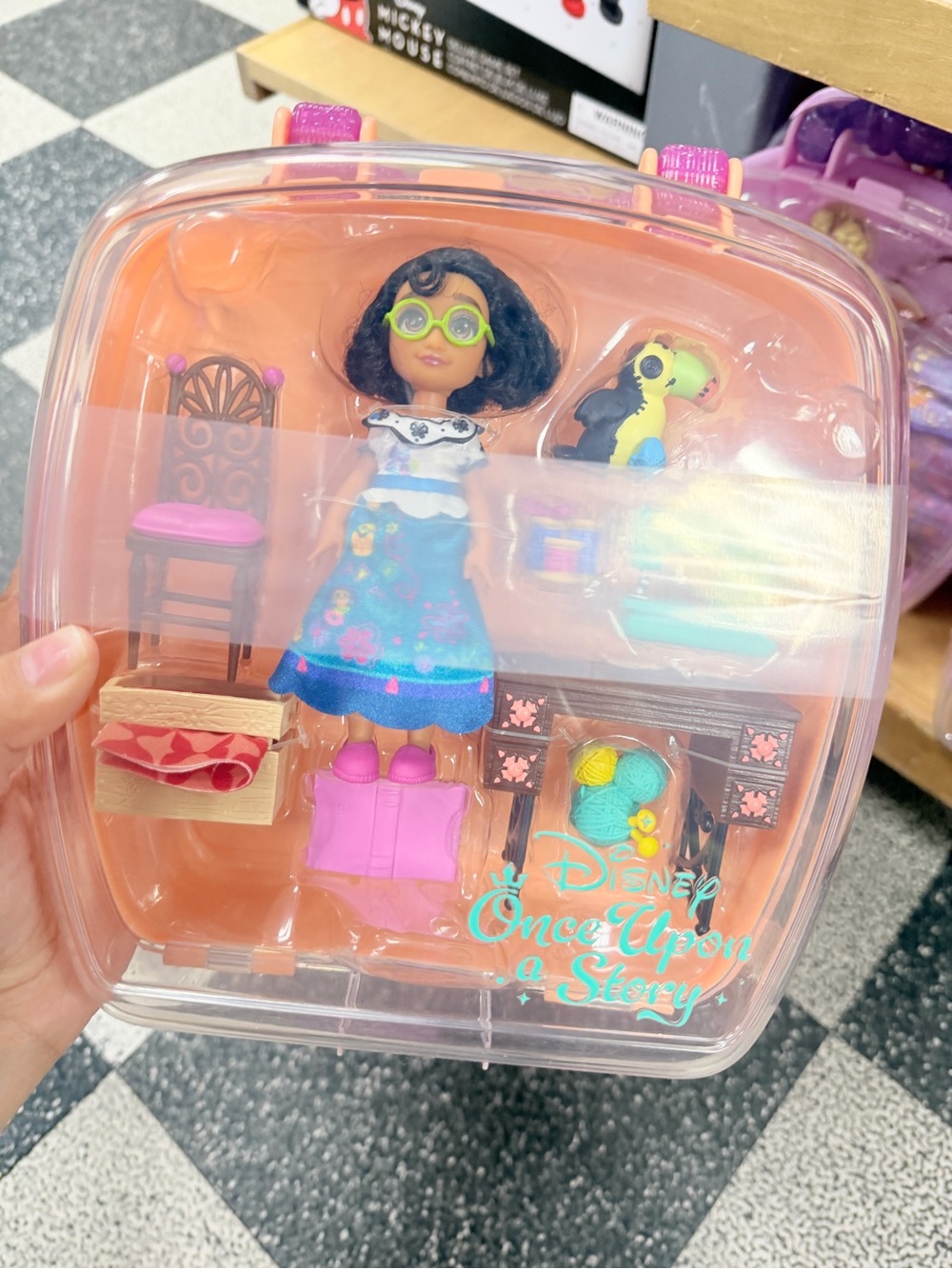 Disney Mirabel Mini Playset – Blue, Pink & Green Accents